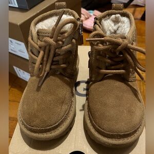 UGG T Neumel II - toddler US sz 8